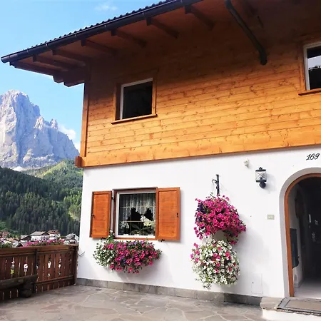 Apartments Praverd Nelle Dolomiti Santa Cristina Val Gardena Exterior photo